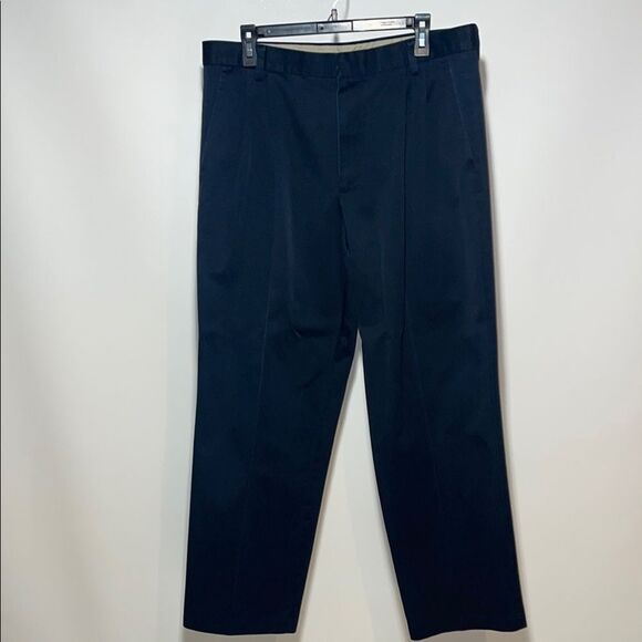 Dockers dark blue pleated pants - Picture 1 of 10
